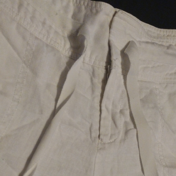 Ellen Tracy White Drawstring Capris - Picture 3 of 5